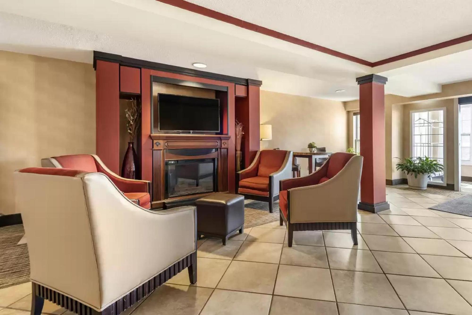 Comfort Inn Civic Center Augusta Bagian luar foto