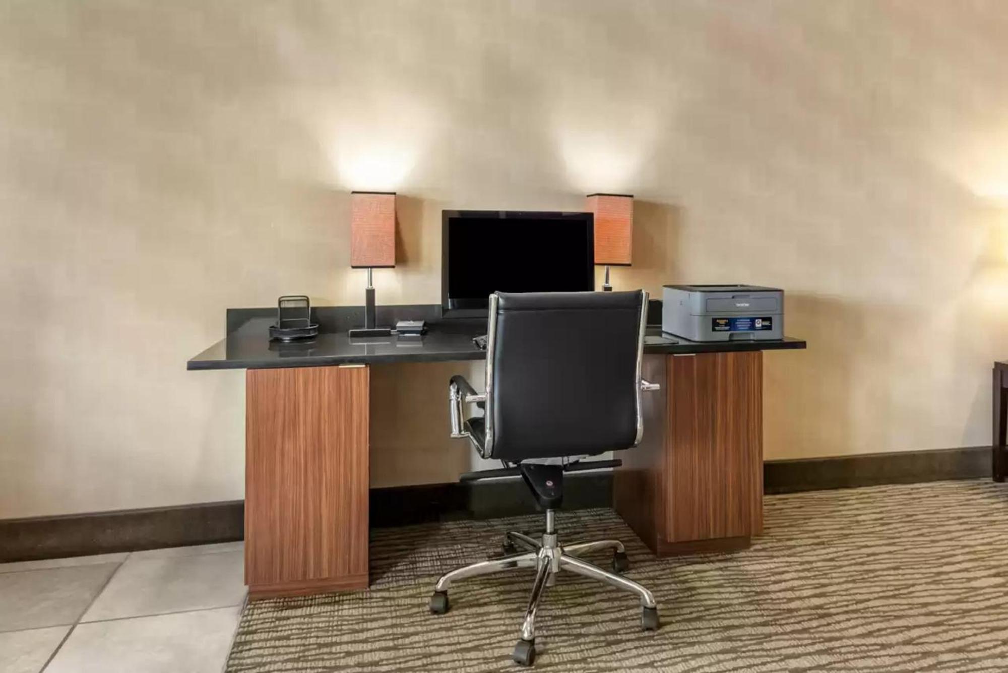 Comfort Inn Civic Center Augusta Bagian luar foto